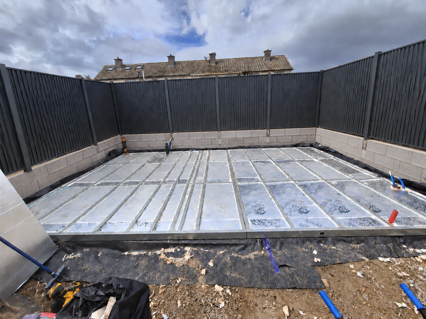 Floor insulation